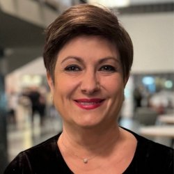 Карина